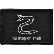 Load image into Gallery viewer, No Step On Snek - 2x3 Patch
