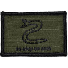 Load image into Gallery viewer, No Step On Snek - 2x3 Patch
